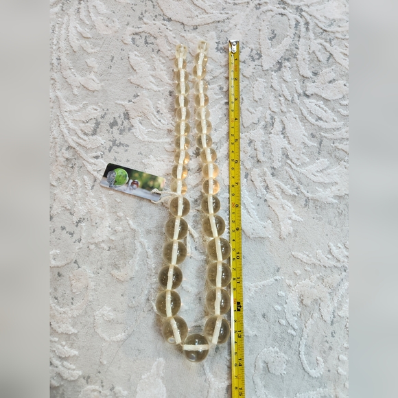 Chunky Acrylic Statement Necklace w/Screw Clasp - Rounds - Picture 12 of 15